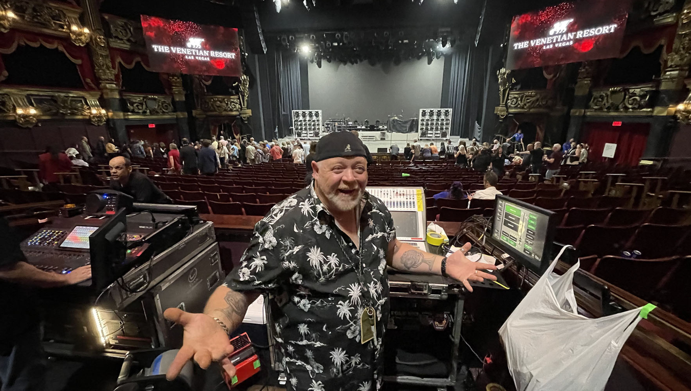 Avolites creates the Synergy for Foreigner tour